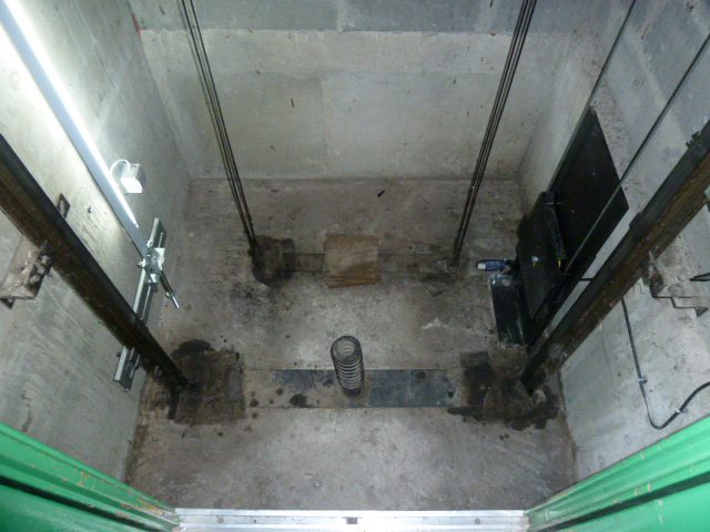 désamiantage gaine et porte d'ascenseurs OTIS à Chartres 28