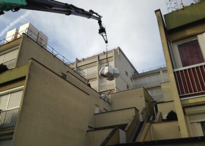 ntervention d’arrachage de l’étanchéité d’un toit de résidence à Montargis