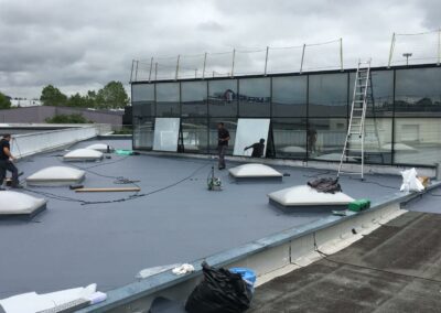 Réfection d’étanchéité d’une toiture plate avec membrane PVC
